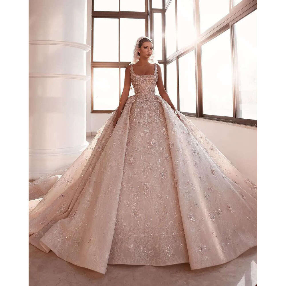 Princess Wedding Dresses Square Necke Beads Lace Appliqued Bridal Gowns Custom Made Sweep Train Ball Gown Robe De Mariee