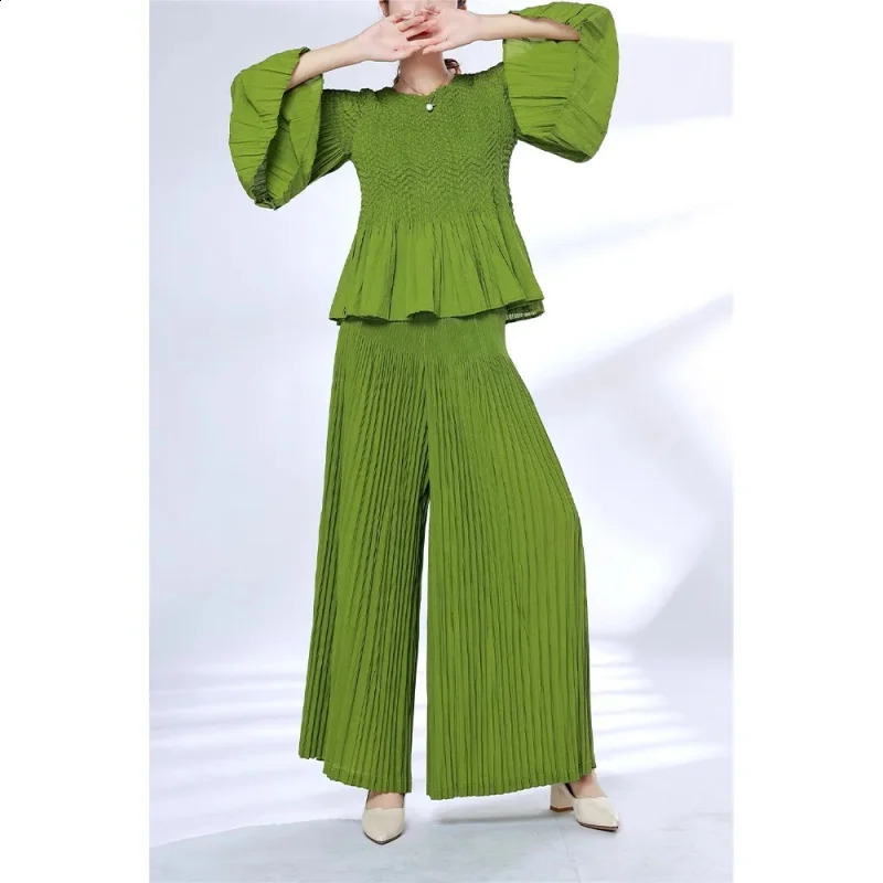 Miyake Pleated Pants Set Womens Autumn Simple and Versatile Casual Short Top Loose Pants Wide Leg Pants Two Piece Set 240813