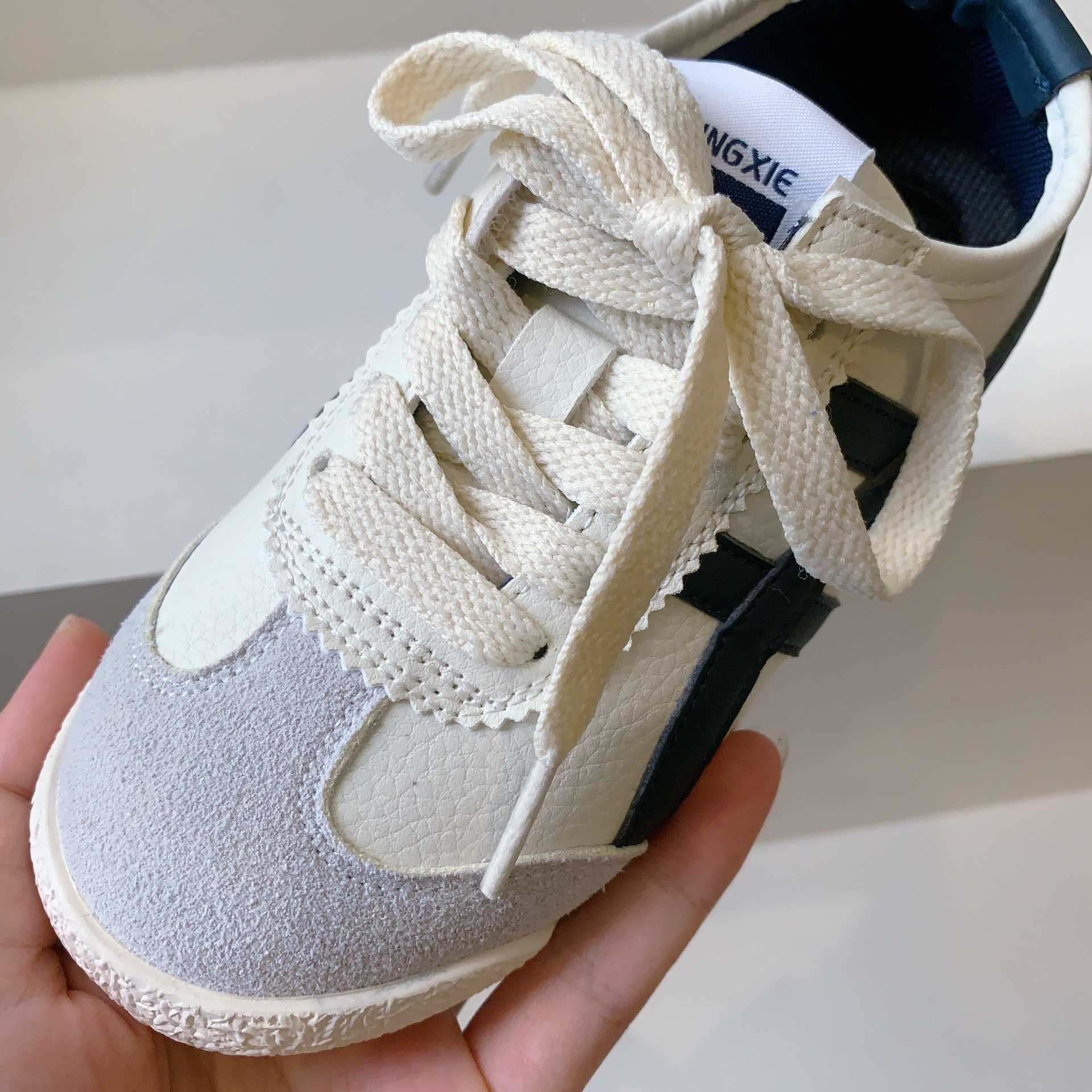 Sneakers Four season childrens shoes 1-3-6-12 years old childrens sports shoes Spring and Autumn boys white shoes Girls moral training shoes Soft sole