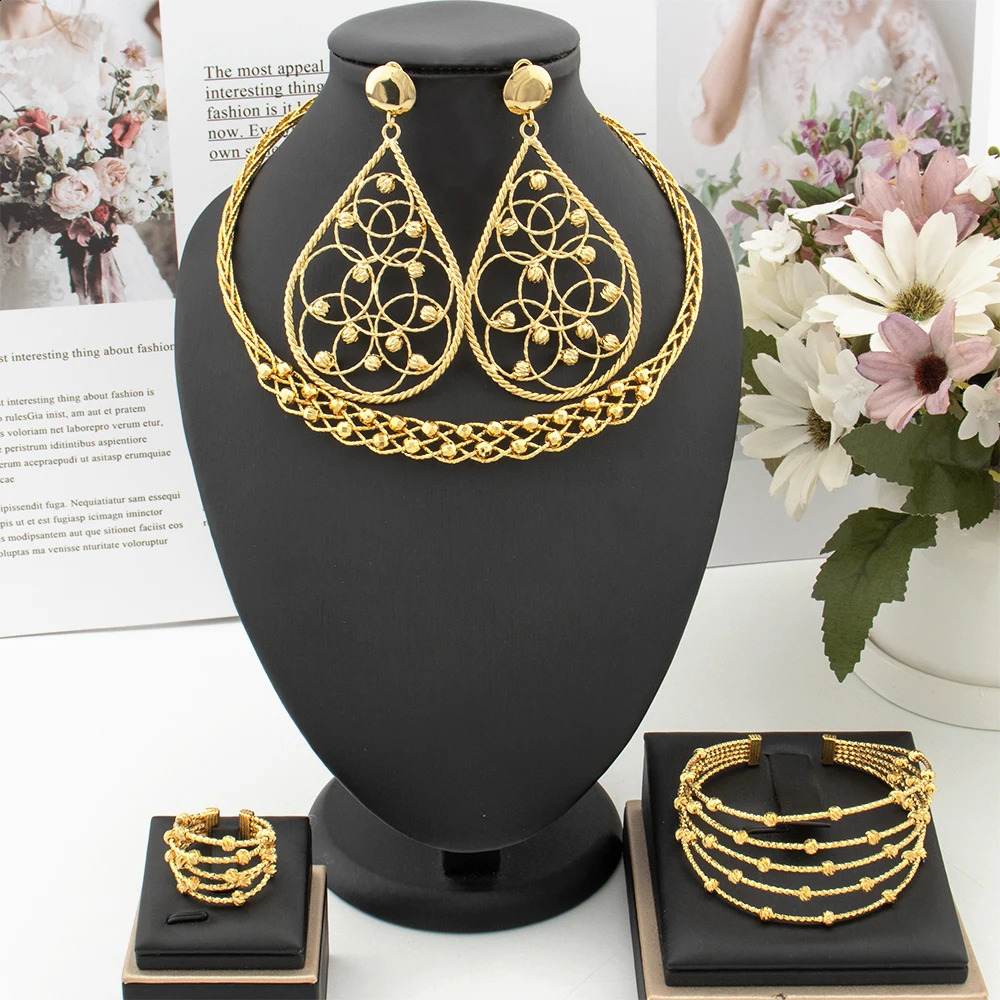 Bohemian Gold Color Pendant Earrings Necklace Bangle Ring Dubai Set Italian Fashion Womens Bride Wedding Party Gift Accessories 240813