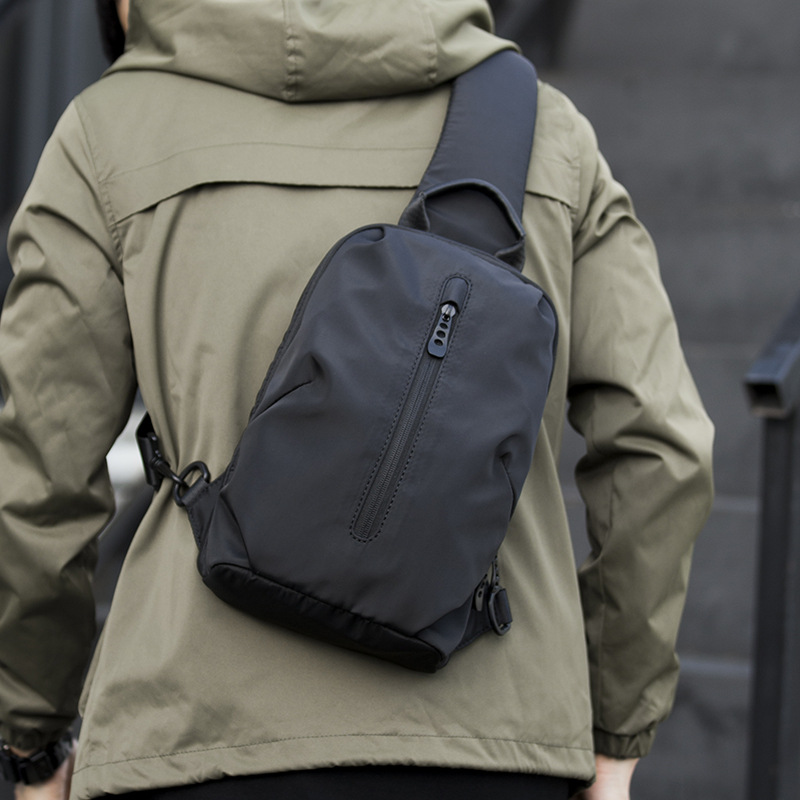 Fashion trend men's chest bag simple casual single shoulder crossbody bag fashion brand travel backpack messenger bag male summer