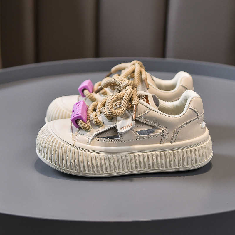 Sneakers Girls Little White Shoes Childrens Board Shoes Frame Sandals 2024 New Anti Kick Soft Bottom Velcro Middle and High School Students Shoes H240