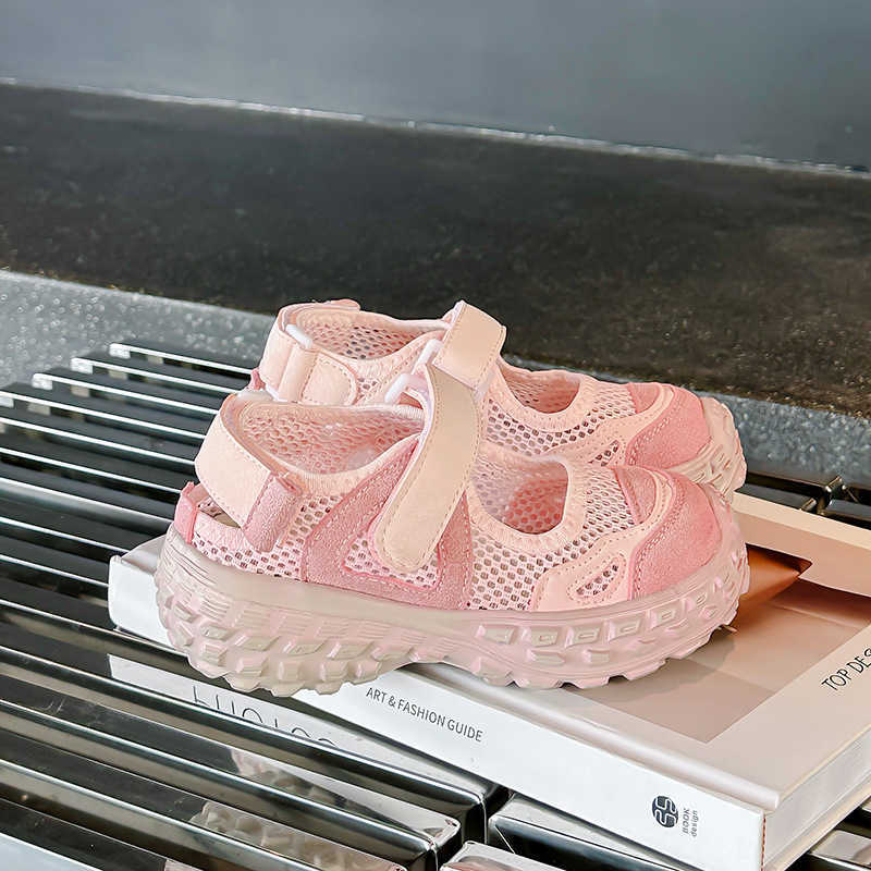 Sneakers Girls sports sandals summer 2024 new style childrens mesh breathable toe cap white mesh shoes versatile for students and girls H240805
