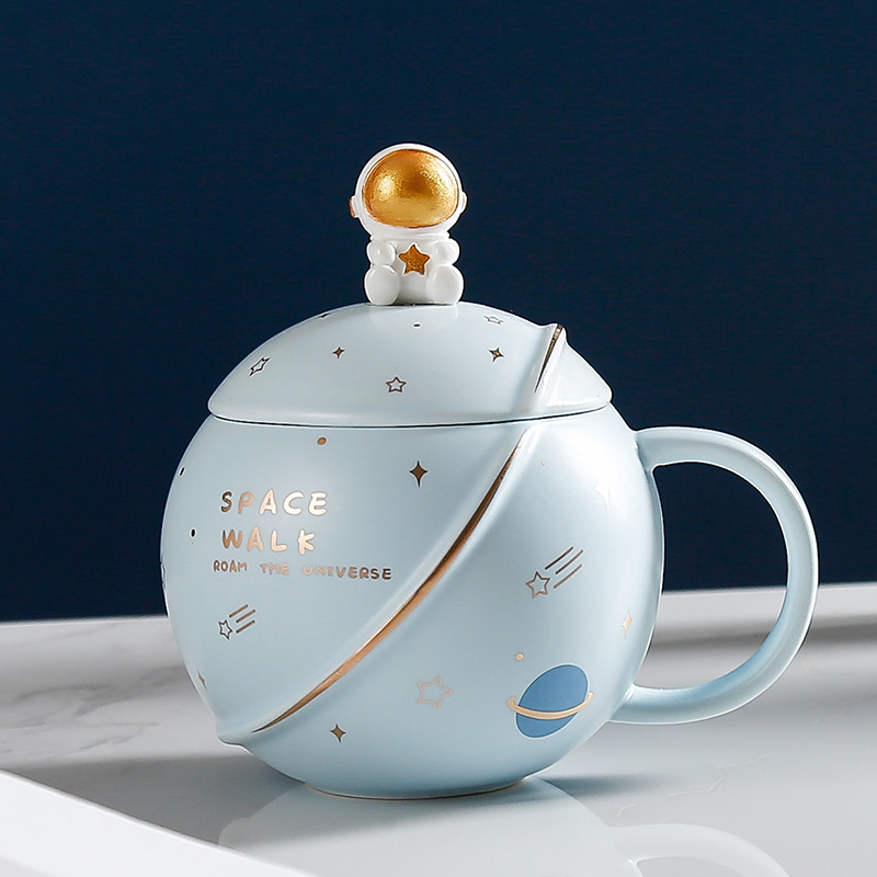Ceramic Coffee Mug Set with Protective Lid, Astronaut Design, perfect for gift