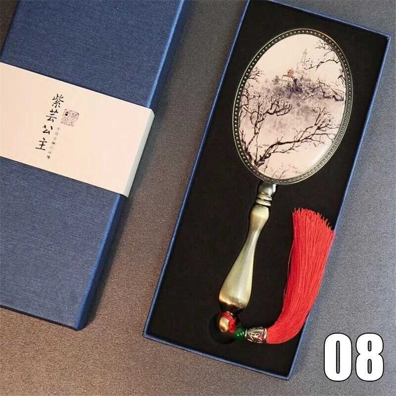Vintage Handheld Makeup Mirror with Antique Flower Pattern Handheld Makeup Mirror with Gift Box Creative Handheld Retro Makeup Mirror W240813