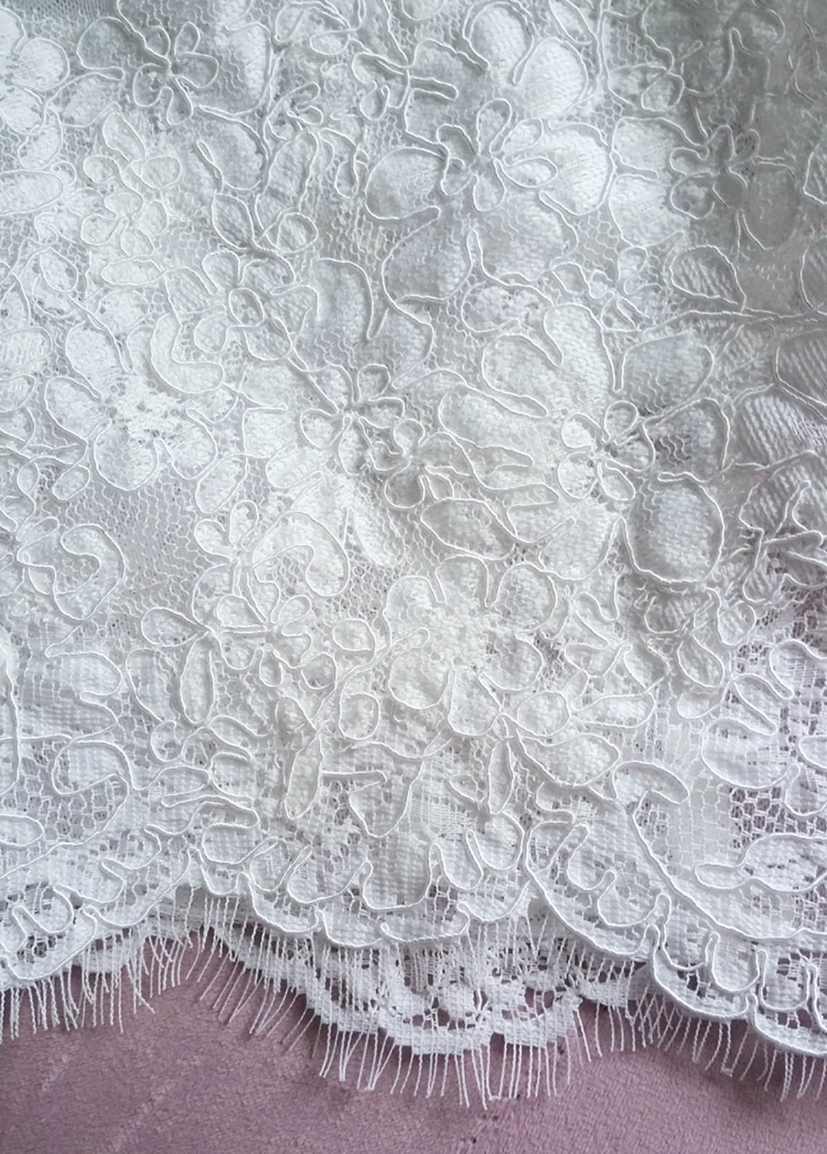 Sexy Women Wrap Jacket Lace Up Sleeveless Bride Jackets Sheer Appliques Short Bridal Cloak Formal Wedding Accessories