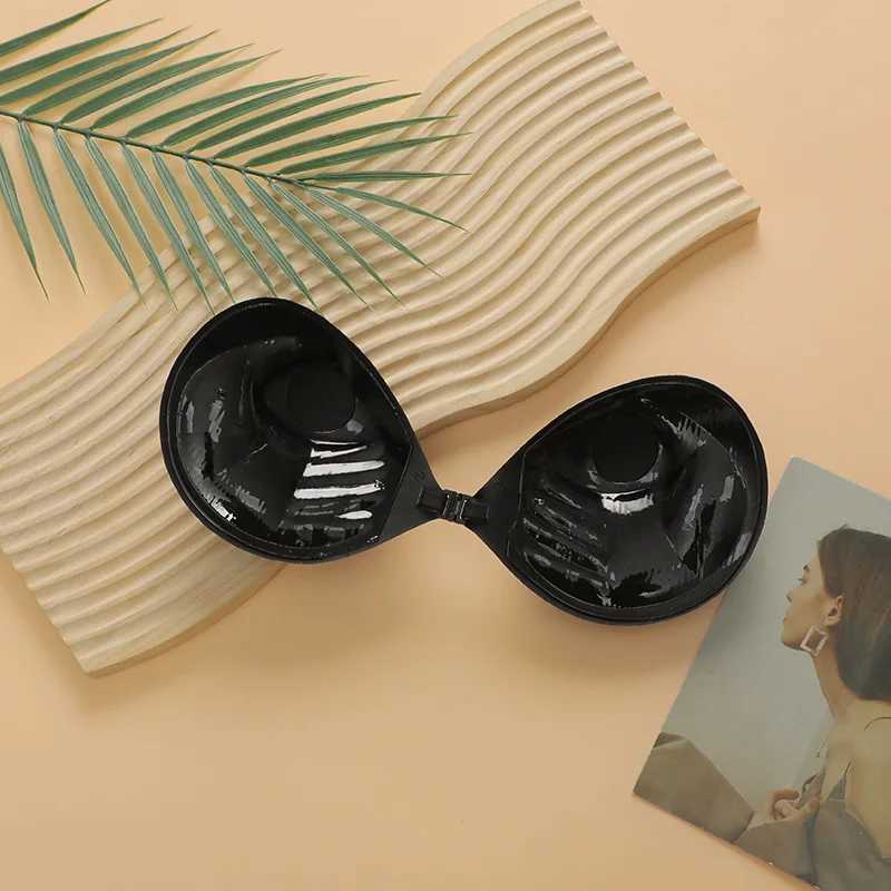 Summer womens chest stickers enhance nude bras self-adhesive bras invisible coverage bras silicone pads sexy strapless brasXJ250324