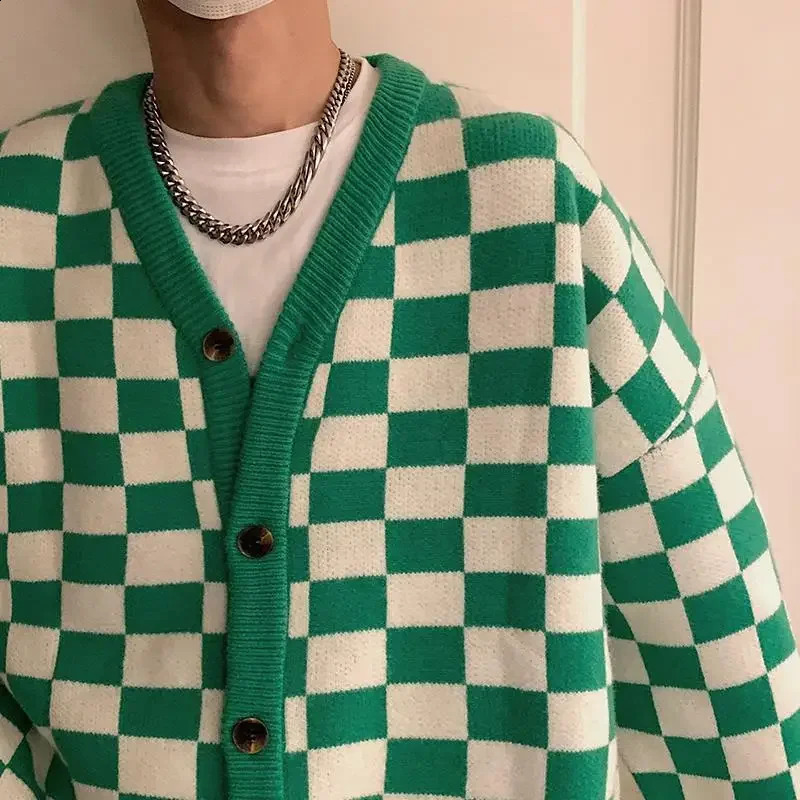 V-neck mens knitted sweater mens green checkered cardigan black jumper for sale wool T-shirt warm Korean autumn S fun 240814