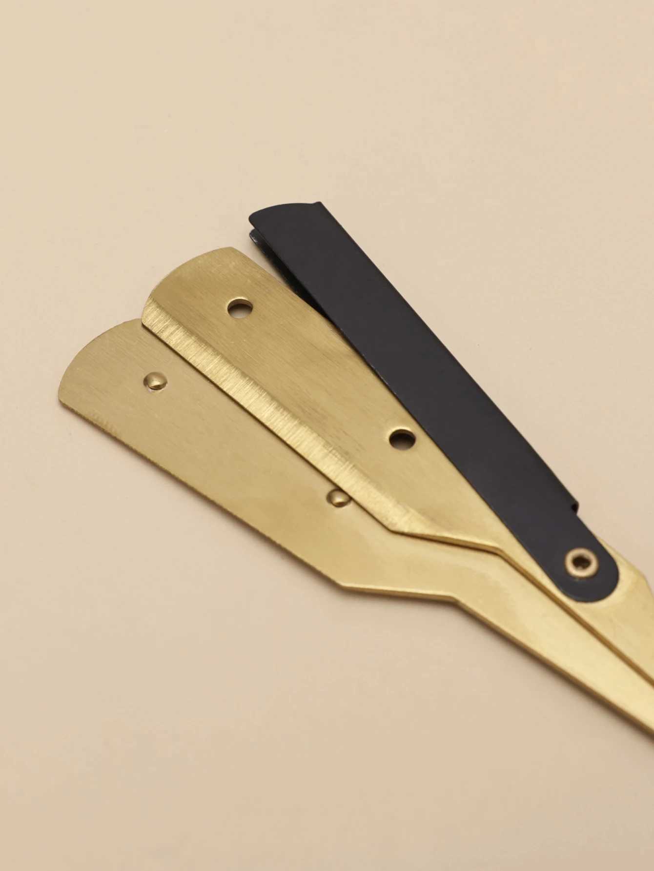 Manual Shaver Barber Tool Stainless Steel Shaver Rack Mens Shaving Knife Professional Straight Edge Razor Barber Beard CutterM240814