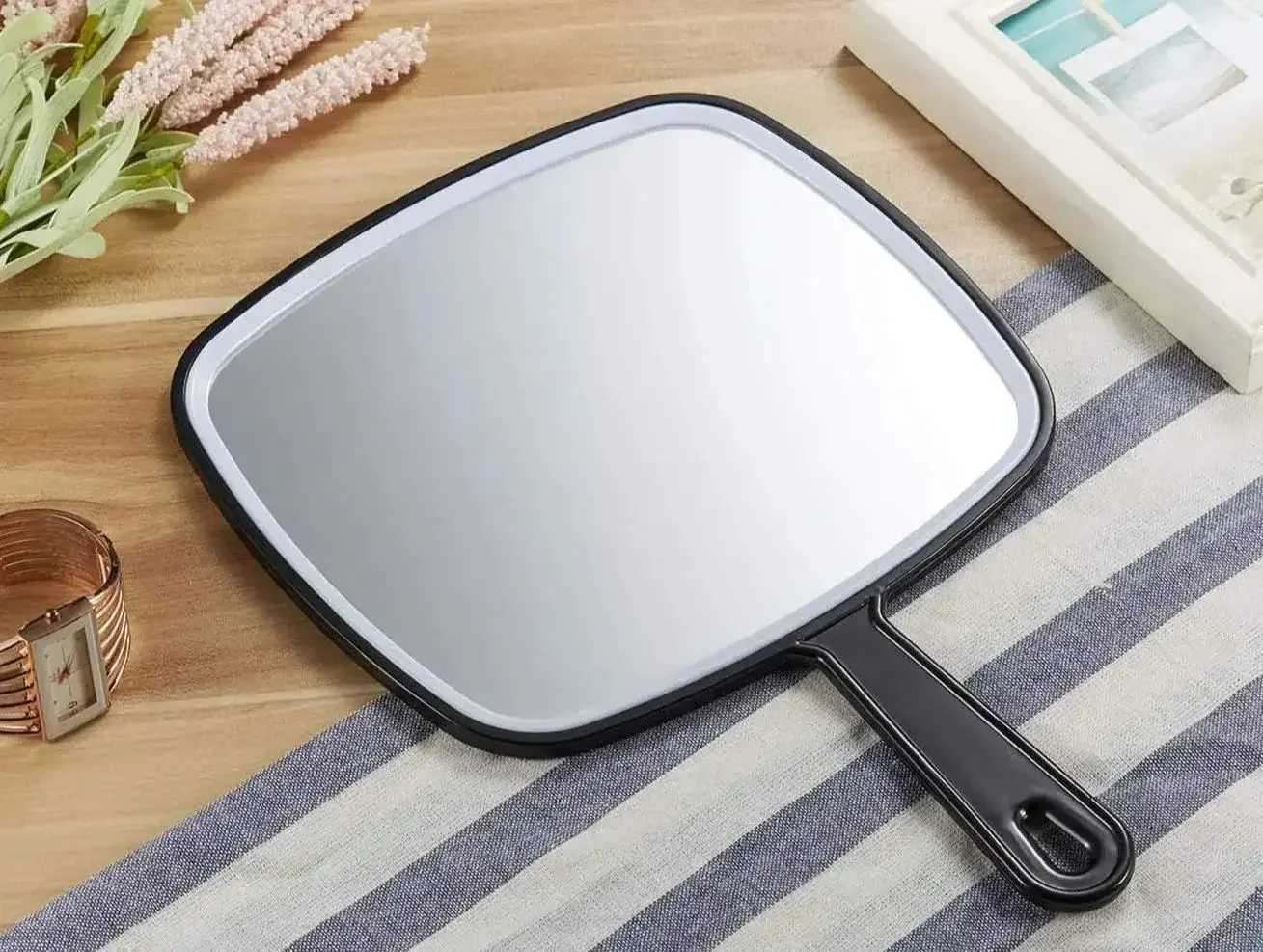 Handheld large mirror portable handheld mirror with handle suitable for hairdressers showermakers hairdressers and womens salons W240813