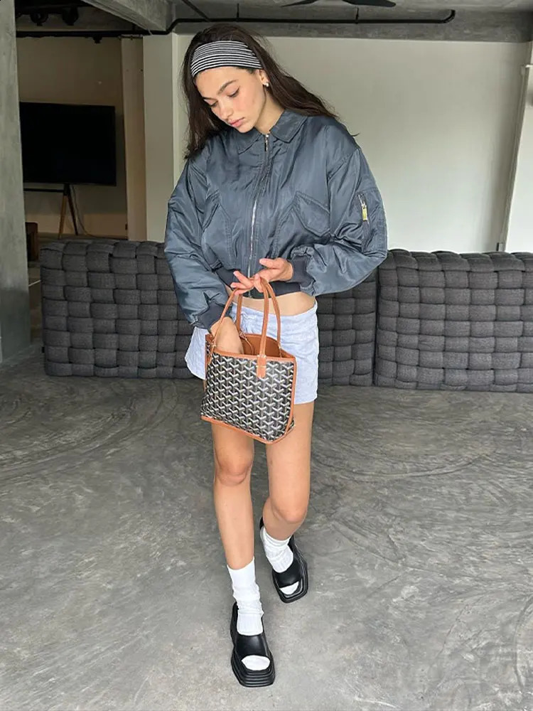 Women Zipper Lapel Short Bomber Jacket With Pockets Loose Long Sleeve Cropped Coat Autumn Female High Street Outerwear 240813