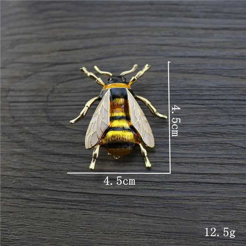Pins Brooches Enamel Bumblebee Brooches Women Alloy Yellow Bee Insect Brooch holiday Gift Broche Banquet Pins Q240622