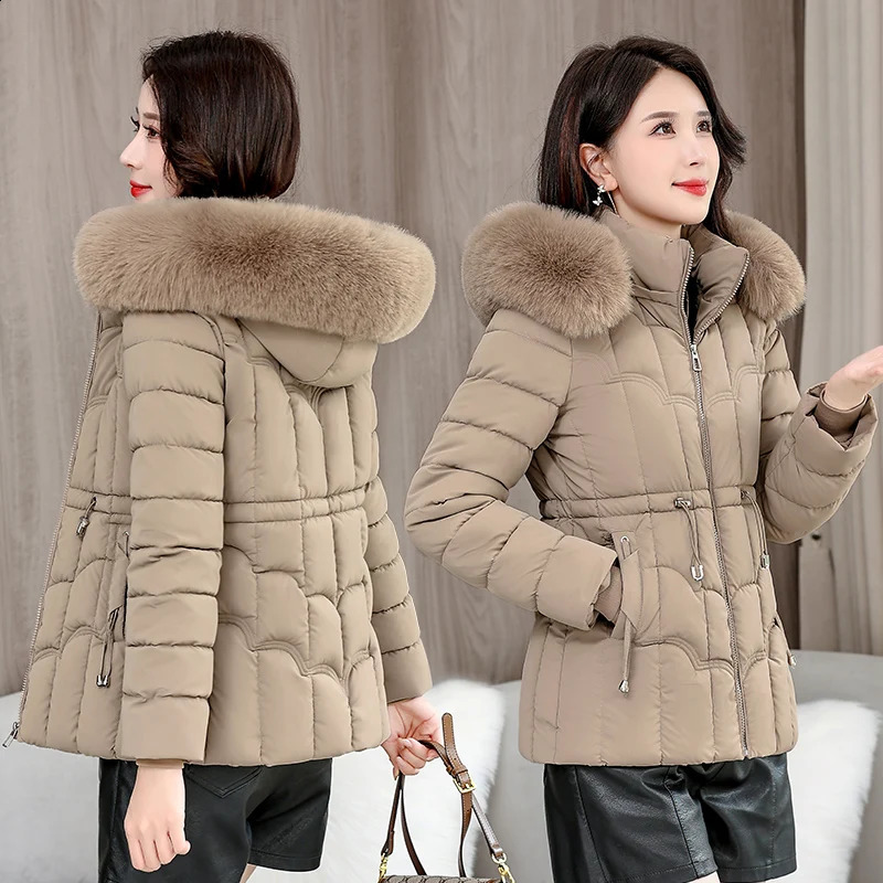 Winter 2024 Down Jacket Women Parkas Fashion High-Quality Warm Cotton Padded Coat Ladies Short Overcoat Hooded Overwear Tops 240813