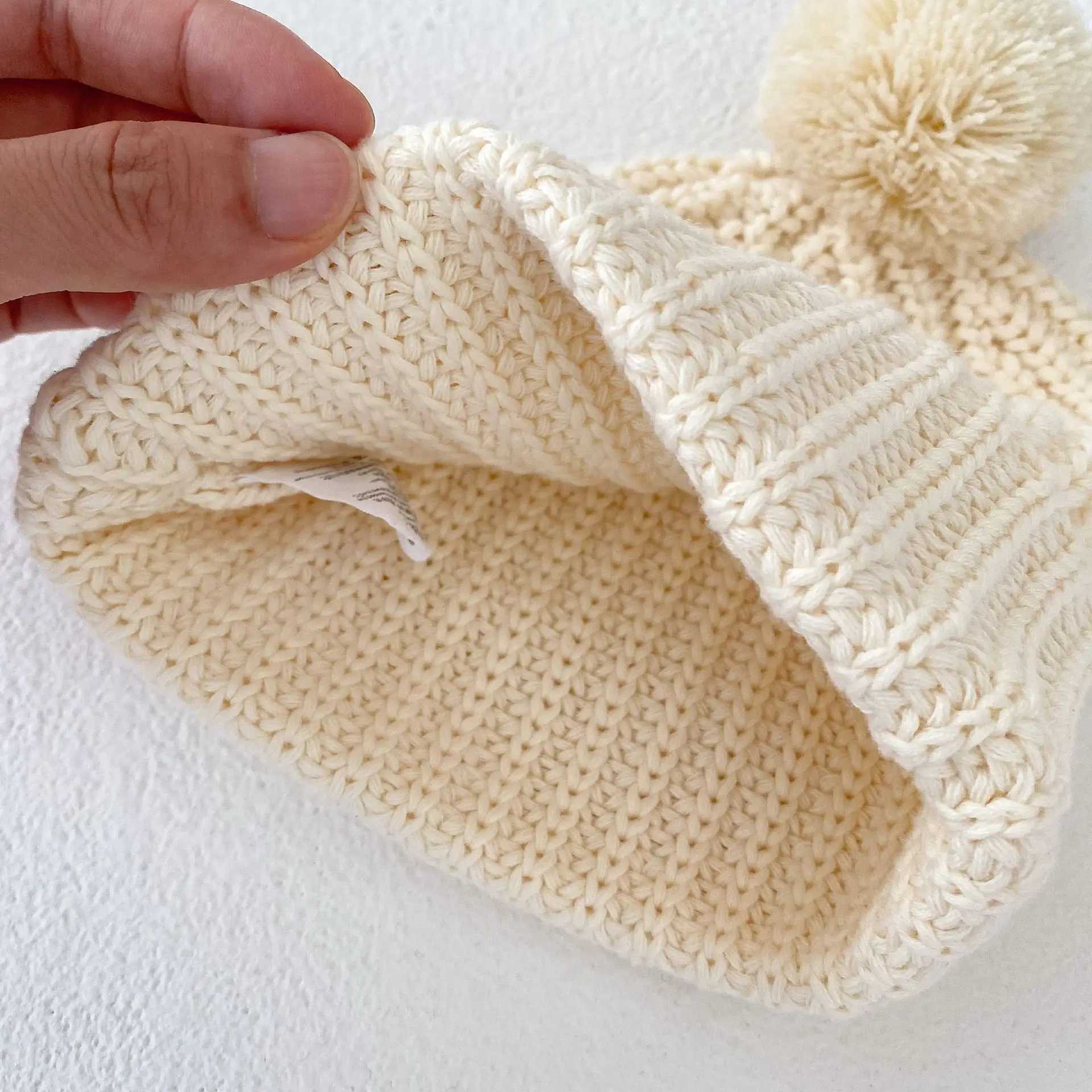 Autumn Internet celebrity fashion baby girl beige knitting long sleeve jacket newborn Cardigan sweater W240813
