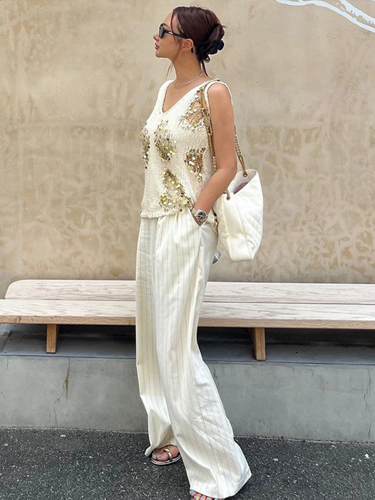 Casual Sequin V-neck Vest Women Knitted Sleeveless Shinny Loose Holiday Tank Female Summer Autumn All-match Street Vest 240814