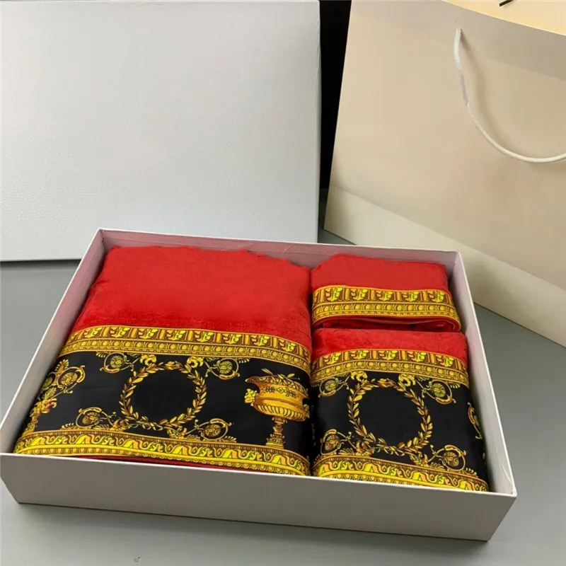 Hot selg rectangular European beach ultra-fine fiber emed letter towel fashionable comfortable soft shower towel S25610{category}