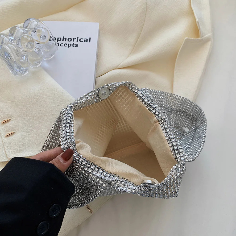 Women Crystal Bling Bag Solid Color Rhinestone Shinny Clutch Bag Versatile Sparkly Evening Bags Female Evening Party Handbag 240813