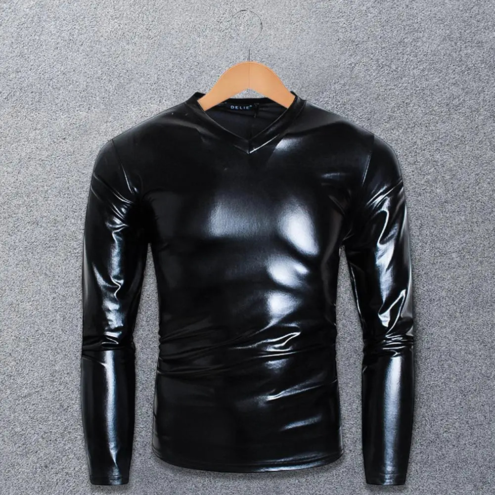 Men T-shirt Glossy Appearance Solid Color Long Sleeve Top V Neck Slim Fit T-shirt Nightclub Party Performance Costumes for Home 240814