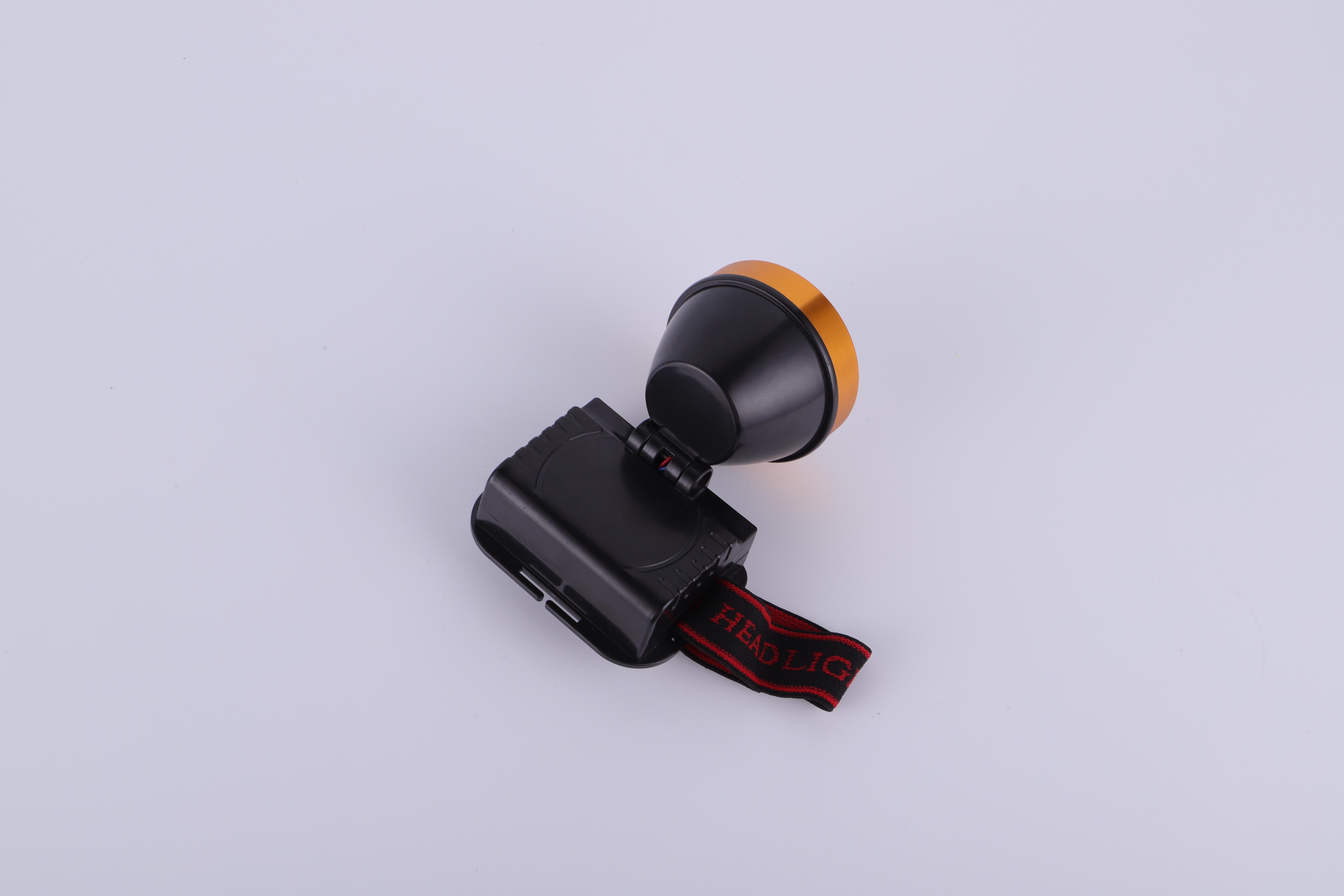 Strong light headlight outdoor camping spotlight night fishing lighting fixture portable flashlight with multi level adjustment