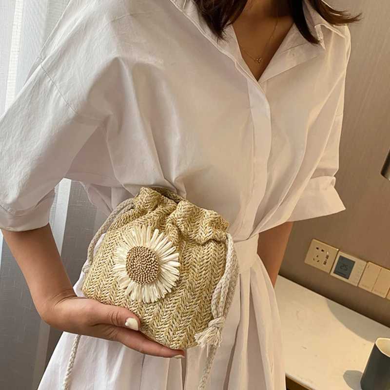 Knitted bucket bag Rattan womens summer beach shoulder bag casual handbag W240813