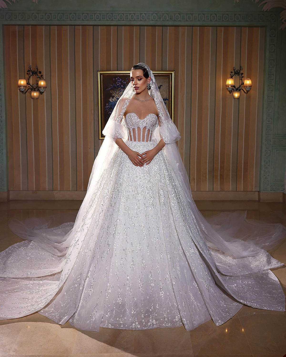 Luxury Ball Gown Beaded Pearls Sequins Strapless Bride Gowns Beading Sleeveless Wedding Dress Formal Occasion Custom Made
