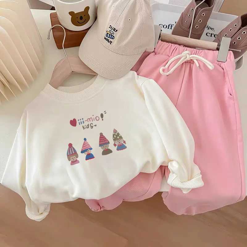 Childrens Autumn Round Neck Hoodie 2024 Girls Korean Cartoon Western Style Loose Versatile Long Sleeve Top Kids Girls PulloversY240814