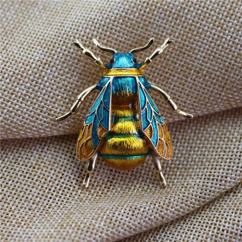 Pins Brooches Enamel Bumblebee Brooches Women Alloy Yellow Bee Insect Brooch holiday Gift Broche Banquet Pins Q240622