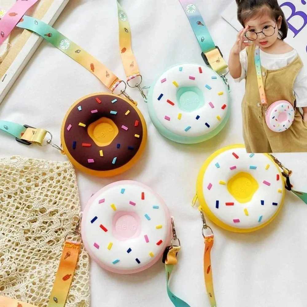 Baby girl donut cross bag childrens cute silicone mini coin wallet handbag small wallet childrens rainbow messenger shoulder bag W240813