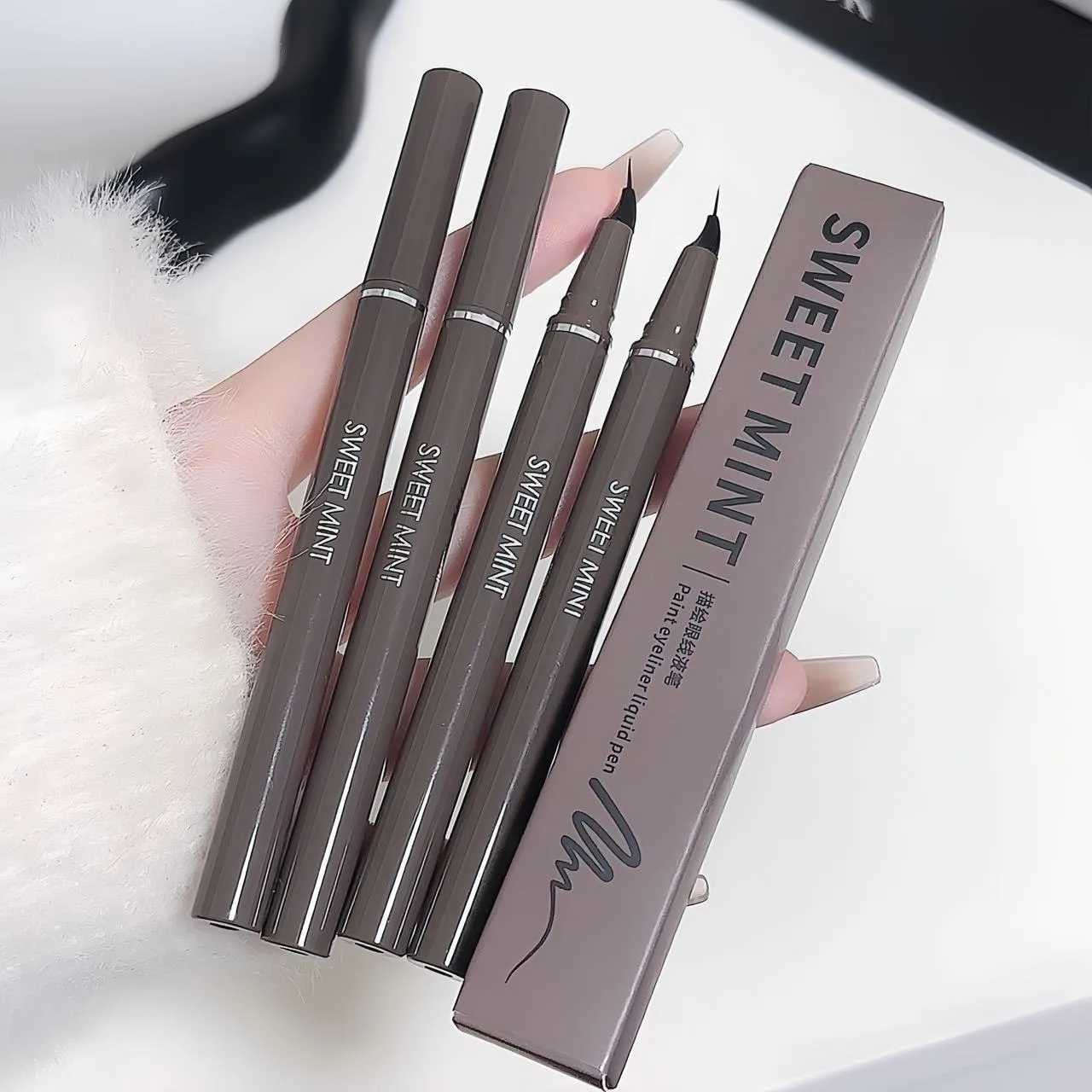 Quick Dry Liquid Eyeliner Curved Pen Tip Easy To Draw Fine Lower Eyelash Eyelid Pencil Smooth Eye Liner Waterproof Cosmetics Y240813