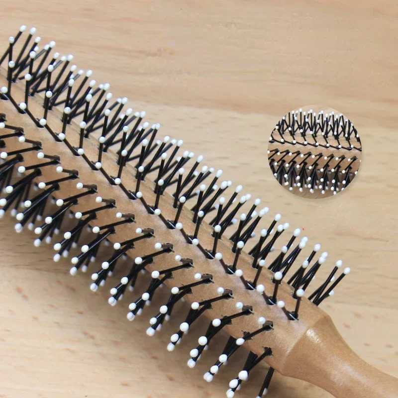 Mini round nylon hair brush with curly styling comb suitable for thin or short haired men with wooden handle W240813