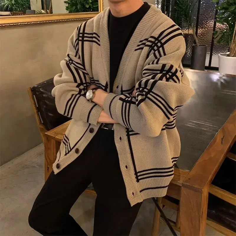 Mens cardigan jacket V-neck jacket knitted sweater mens plain weave elegant casual long sleeved 100% Korean 2024 autumn classic A240813