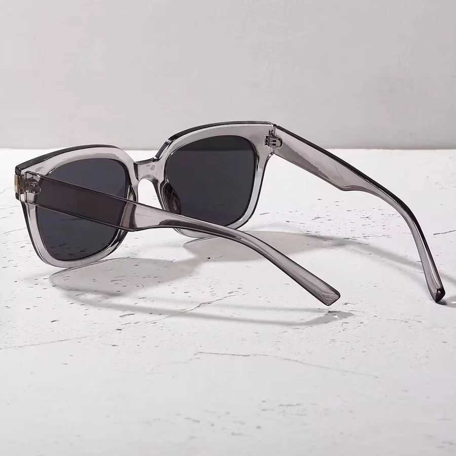 Large Square Frame Sunglasses UV400 Summer Fashion Retro Womens Sunglasses Outdoor Travel Beach Sunshade Glasses W250315