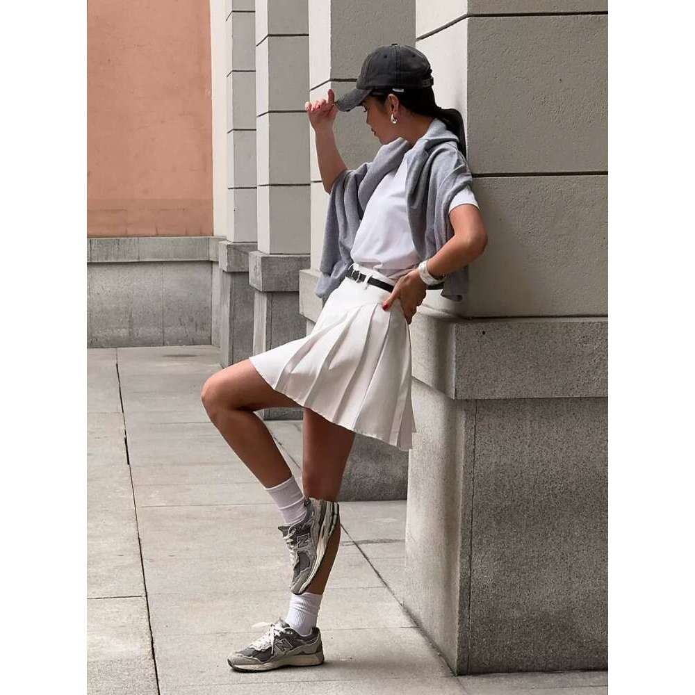 White DEEPTOWN Pleated Skort for Women Casual Streetwear High Waist A-line Elegant Mini Tennis Vintage School Skirt