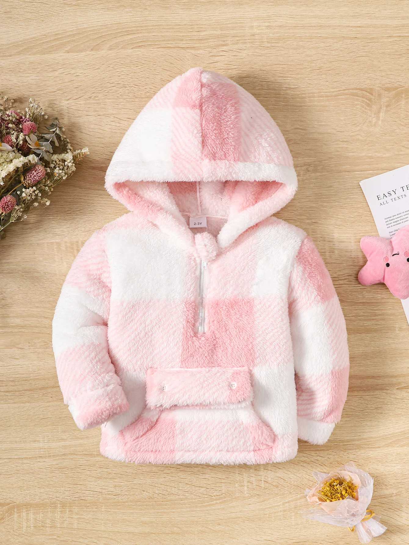 Little Girl Long Sleeved Hooded Sweater Cute Pink Plaid Jacket Plush Thickened Winter Clothes for 2-8 Years ChildrenY240814