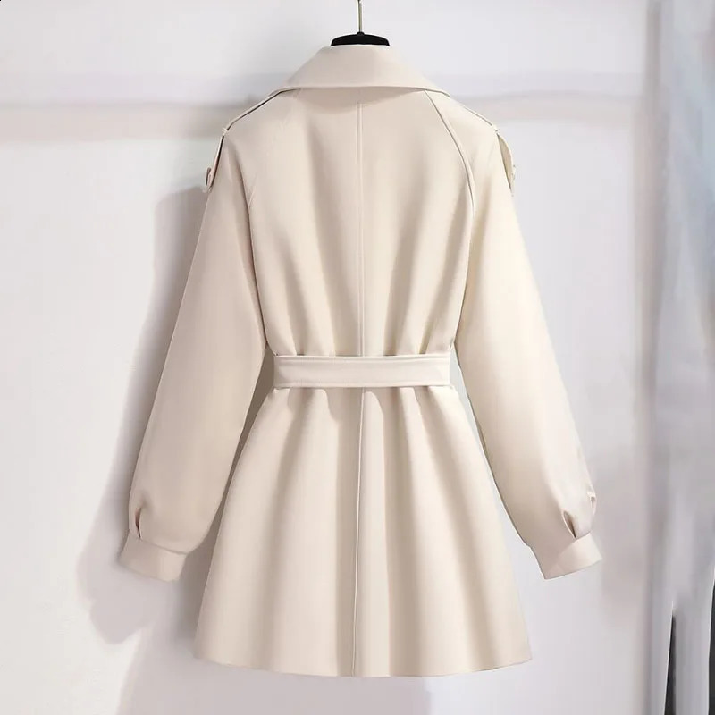 Short Windbreakers Coats Womens Outwear Spring Autumn 2024 Fashion Loose Beautiful Single-Breasted Belt Chic Trench Coat 240813