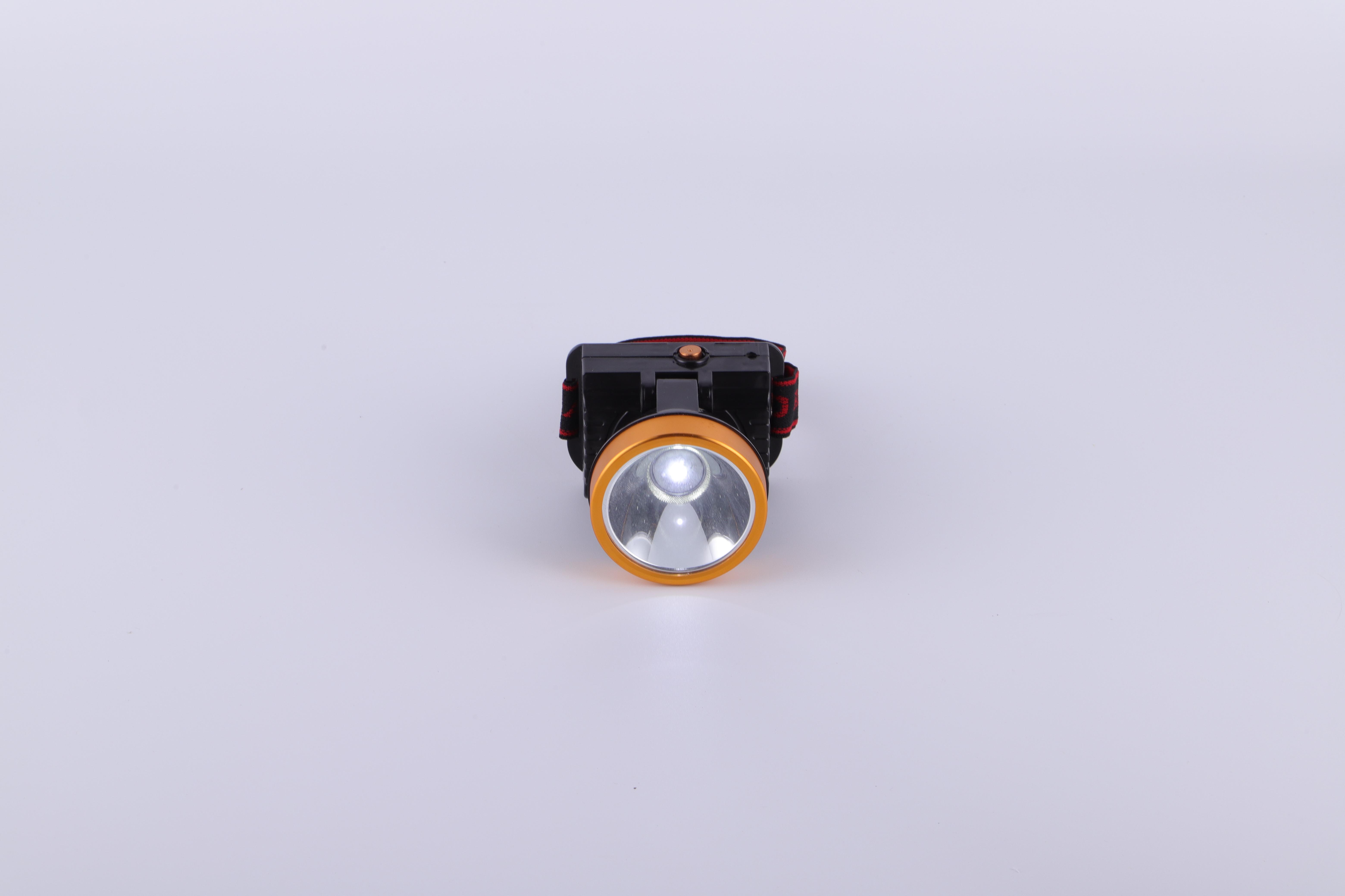Strong light headlight outdoor camping spotlight night fishing lighting fixture portable flashlight with multi level adjustment