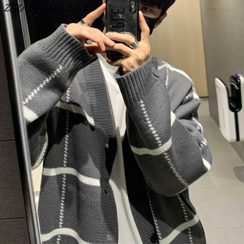 Autumn Winter Vintage Knitwear 2023 Luxury Knitted cardigan Mens long sleeved casual streetwear V-neck patch workwearW240729
