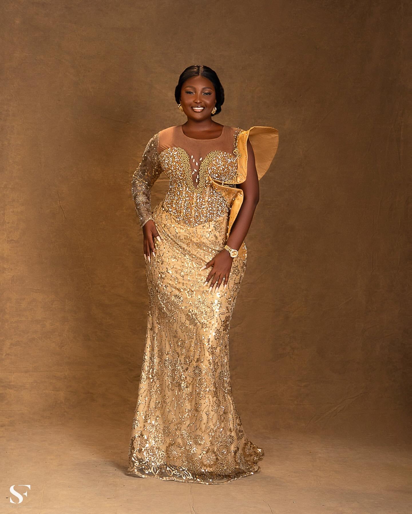 2024 Plus Size Gold Mermaid Prom Dress Lacefull Promdress Beaded Crystals Lace Evening Formal Party Second Reception Birthday Engagement Gowns Dresses
