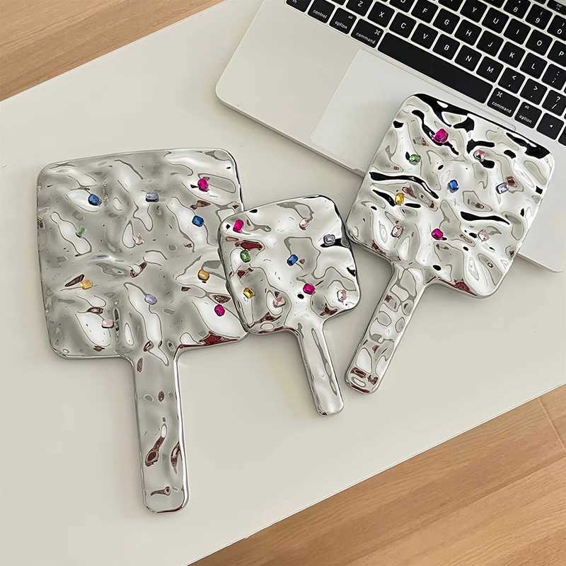 Liquid shaped square mirror mini handheld desktop makeup mirror travel metal portable beauty mirror W240813