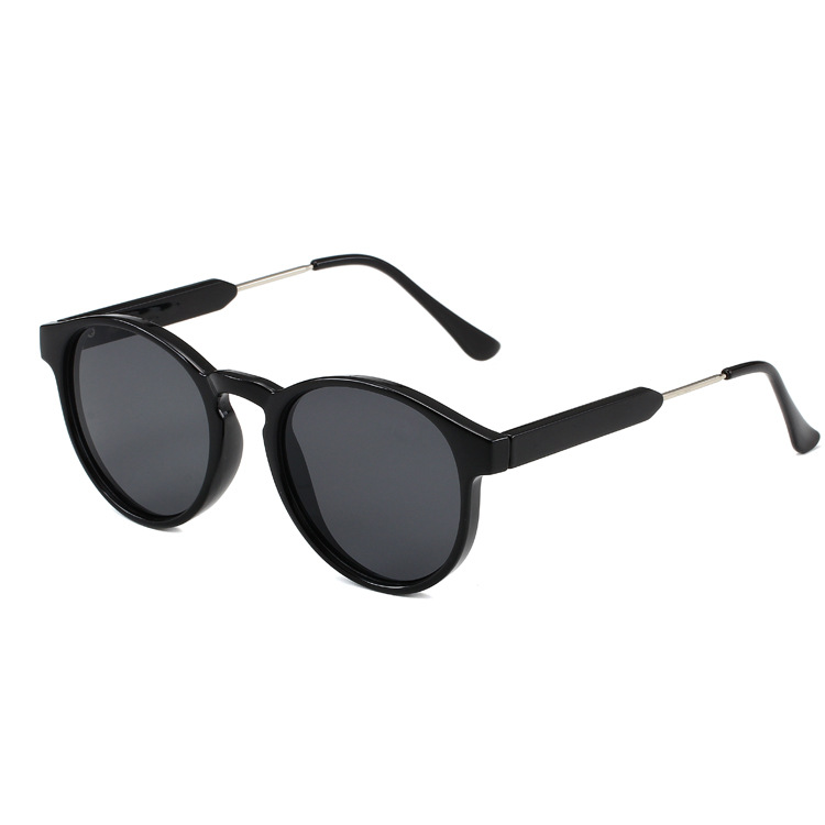 Classic Designer Sunglasses for Women & Men | Fashionable Outdoor Eyewear with Black Frame Y260207