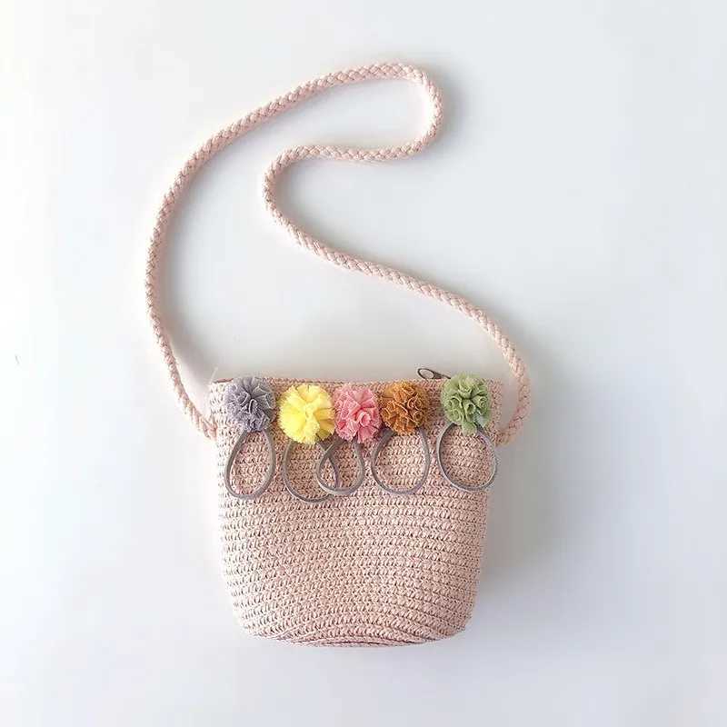 Childrens Shoulder Bag Girls Fashion Straw Childrens Cross Body Bag Sweet Flower Princess Preschool Messenger Bag W240813