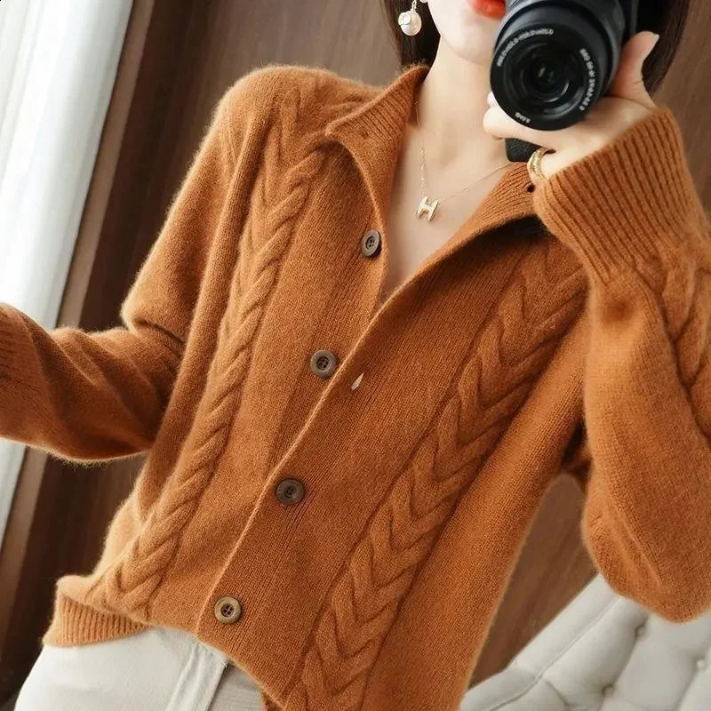 Half High Collar Twists Knitted Cardigan Autumn And Winter HighEnd Casual Loose Versatile Long Sleeved Base Sweater For Women 240712