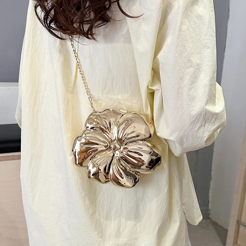 Fashion Flower Shining Banquet Bag Spicy Bag Chain Bag with Evening Dress Versatile One Shoulder Diagonal Straddle 240813