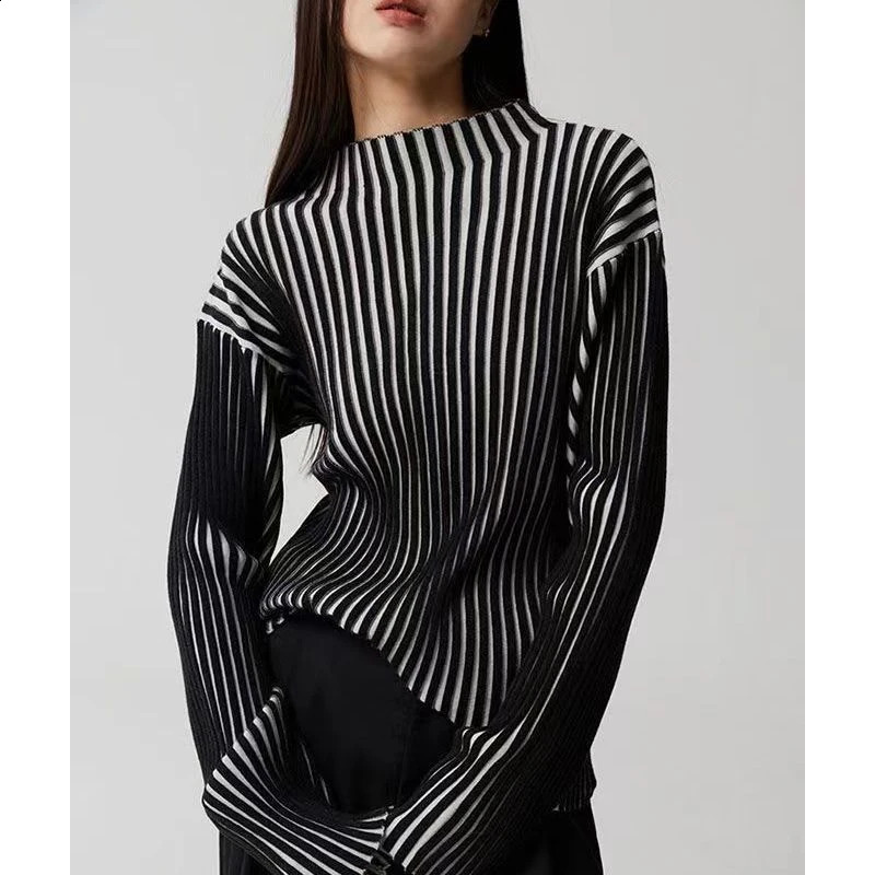 Autumn Winter Contrast Color Striped Sweater Women High Street Casual Slim Long Sleeve Pullovers Elegant Comfortable Tops 240813