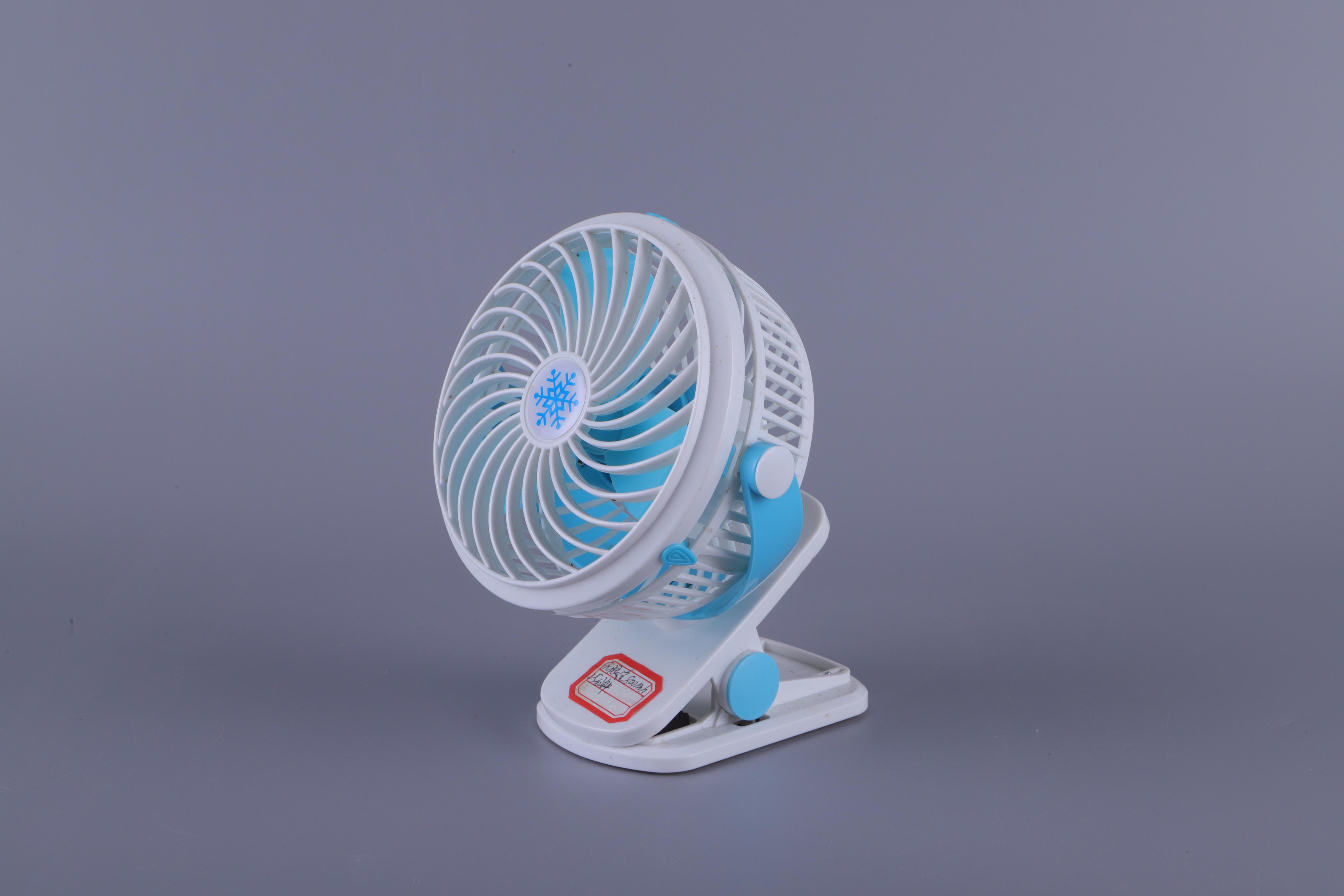 Desktop small fan with detachable battery three levels desktop air conditioning fan office silent fan