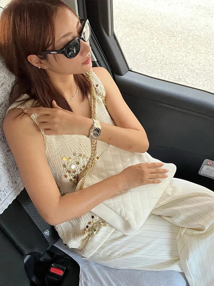 Casual Sequin V-neck Vest Women Knitted Sleeveless Shinny Loose Holiday Tank Female Summer Autumn All-match Street Vest 240814