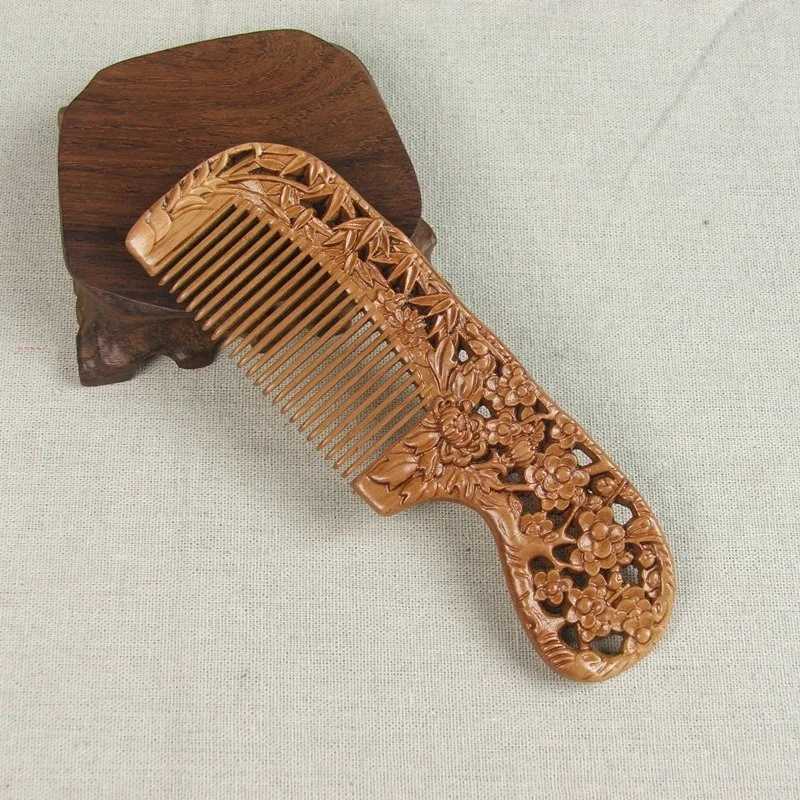 Natural peach wood comb handmade decoration carved pattern hollow outdoor handmade wooden portable girl gift massage hair comb W240813
