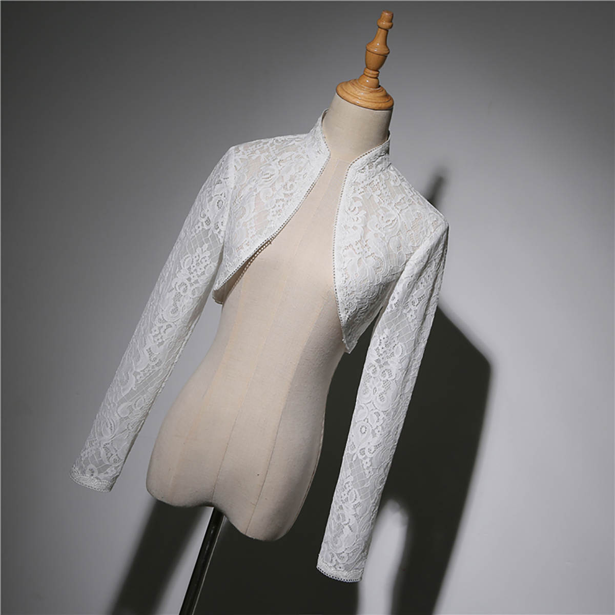 Classic Long Sleeve Wrap Jacket Sheer Lace High Neck Bride Jackets Short Bridal Cloak High Quality Wedding Accessories