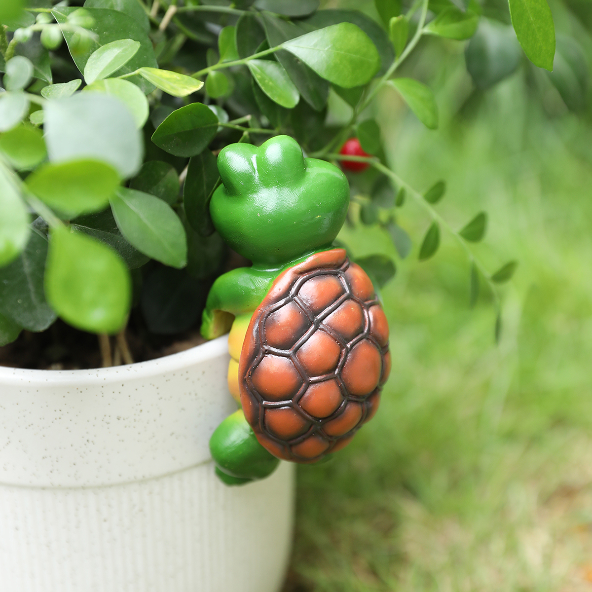 Garden Decoration Cute Turtle Statue Hanging on Planter Turtle Resin Crafts