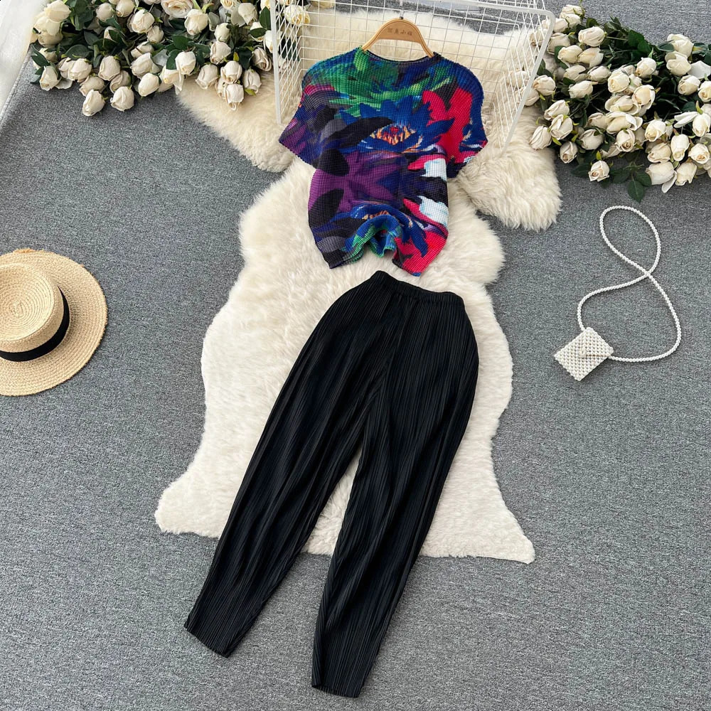 Runway Pleated Two Piece Set Summer Fashion Turtleneck Vintage Print Stretchy Casual Top and Pencil Pants Suit Women Clothes 240813